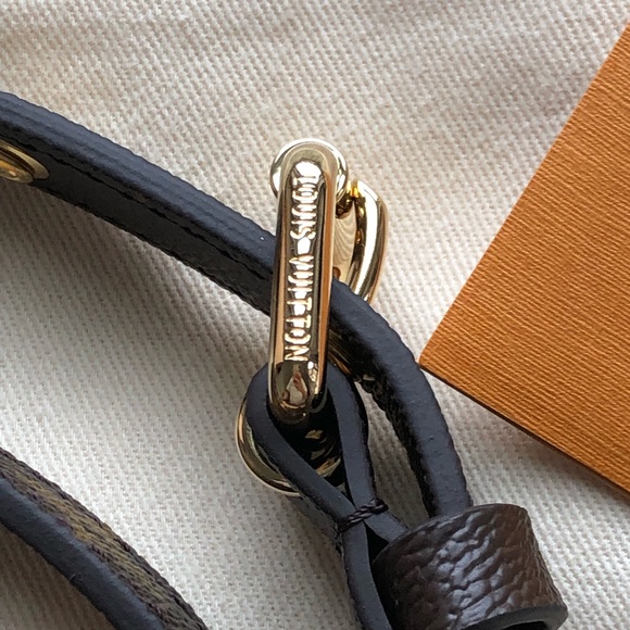 Louis Vuitton POCHETTE MÉTIS (Extra Pictures) - Picture 14 of 16